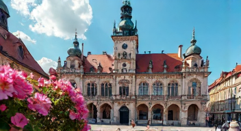 Einblick in die Bedeutung des Rathauses (2/10)